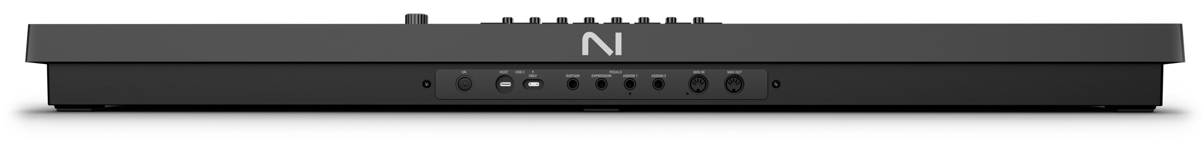Komplete Kontrol S49 MK3 ofrece una variedad de opciones de conectividad, incluyendo USB, MIDI, alimentación por bus USB-C y entradas para pedal de sustain, expresión y dos asignables
