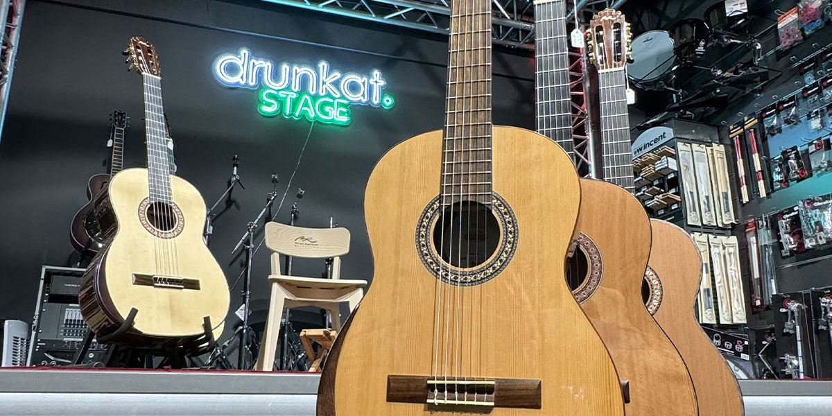 Drunkat dispone de un amplio surtido de guitarras Manuel Rodriguez en stock.