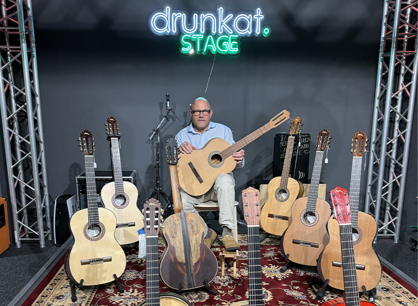 En el taller de guitarra clásica Manuel Rodríguez, en colaboración con GEWA y el equipo de Drunkat, se desvelaron los intrincados procesos de fabricación de guitarras