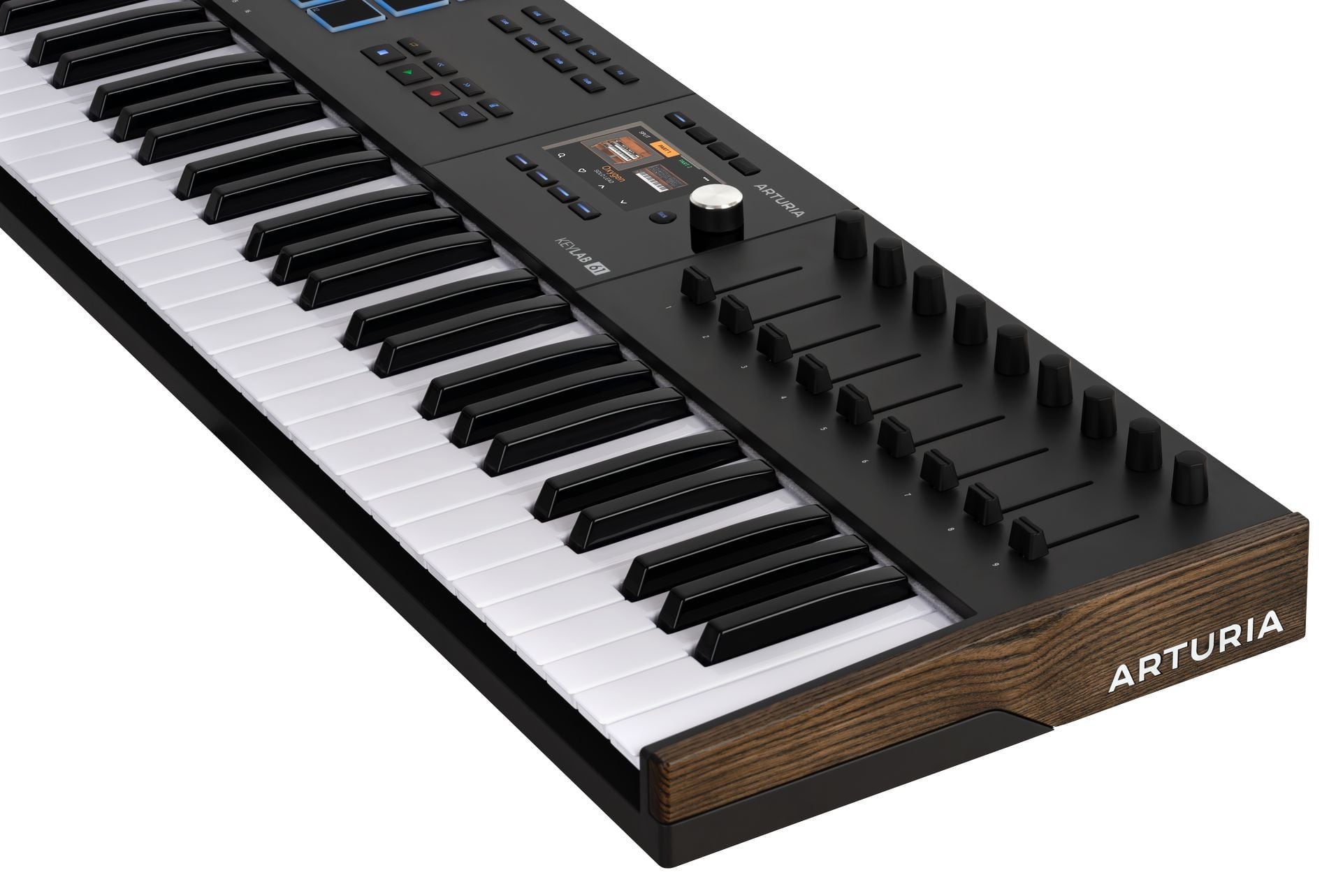 Arturia KeyLab 61 mk3 Black es un teclado controlador MIDI de 61 teclas, con 12 pads de interpretación sensibles a la presión, 9 faders, 9 encoders, entradas de pedal de sustain/auxiliar y alimentación USB-C.