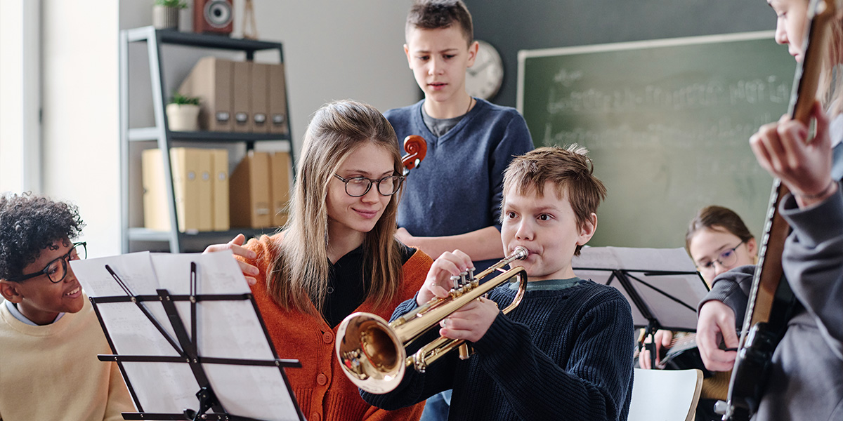 Todo lo que necesitas para la Vuelta al cole, lo tienes en Drunkat! Instrumentos clásicos de viento.