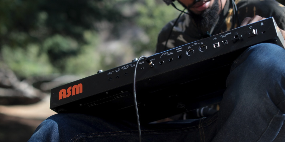 Ashun Sound Machines (ASM) es una marca centrada en el desarrollo de instrumentos electrónicos avanzados diseñados para potenciar la creatividad musical