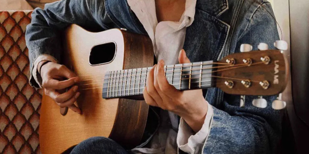 LAVA MUSIC es una marca de tecnología musical que busca transformar la manera en que se crea, se interpreta y se experimenta la música.